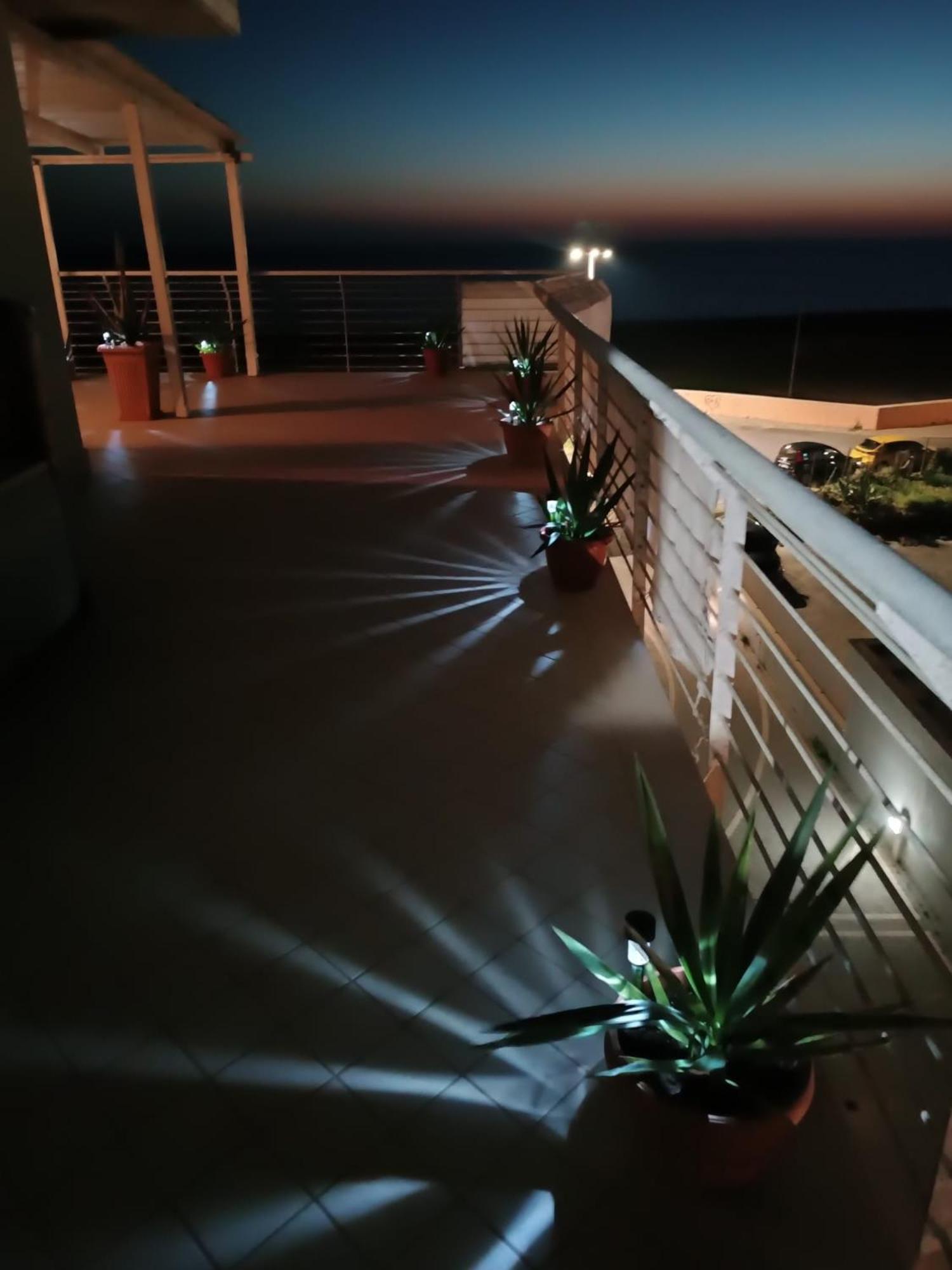 Armareaoverseassuites 1 Фиумичино Екстериор снимка