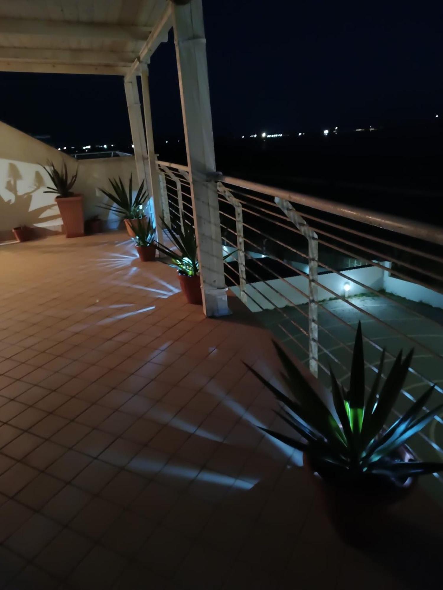 Armareaoverseassuites 1 Фиумичино Екстериор снимка