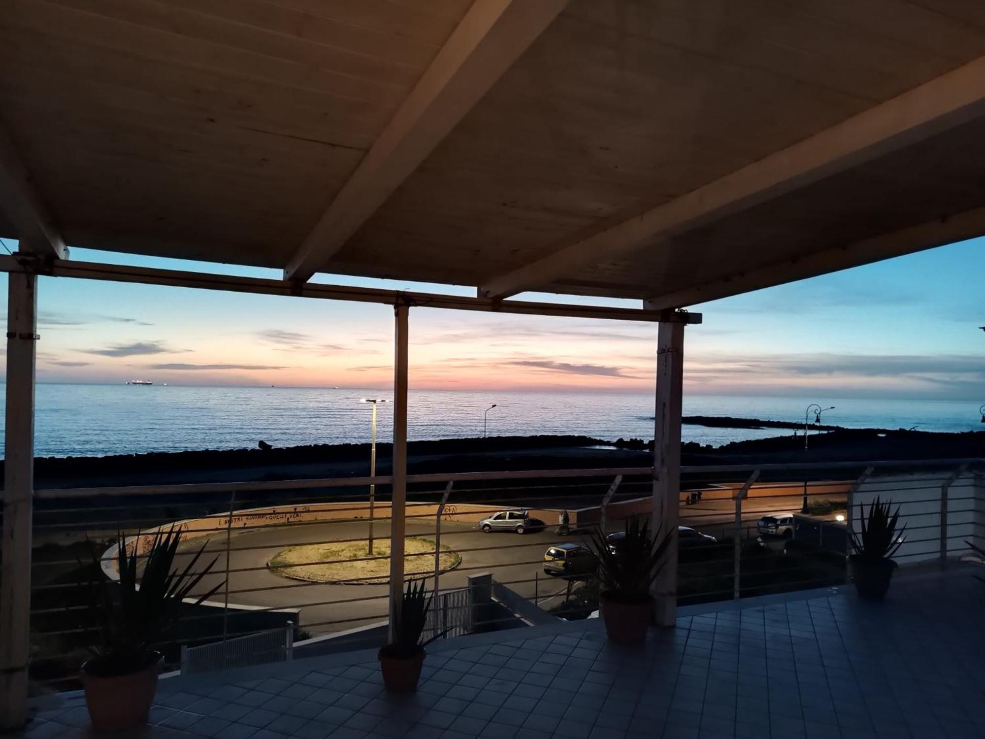 Armareaoverseassuites 1 Фиумичино Екстериор снимка